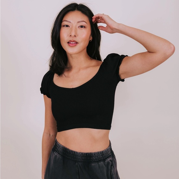 FP Movement by Free People Tops - FP Movement Happiness Runs Puff Sleeve Crop size xs/s in black